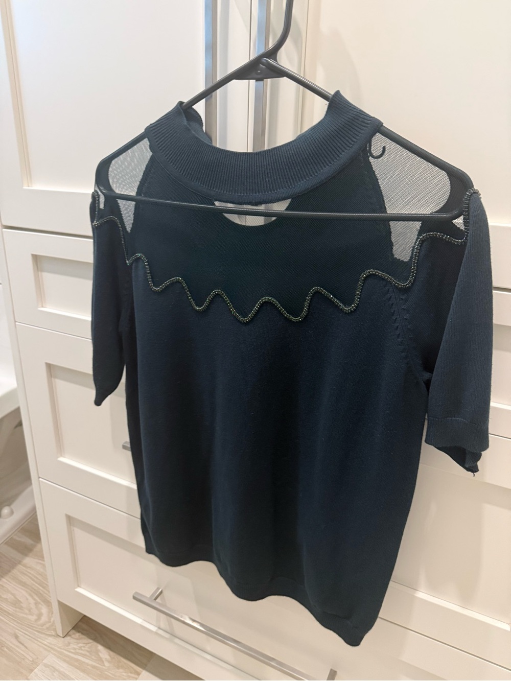 Dark Green Short-Sleeve Knit Top with Sheer Yoke and Wave Trim